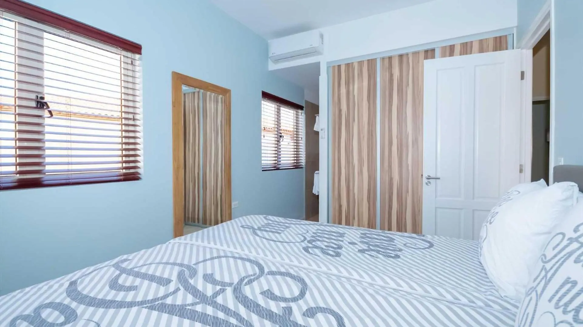 Oj88 - Private Villa With Pool - 5 Min From Palm Beach - 4Br House 0*,  Aruba
