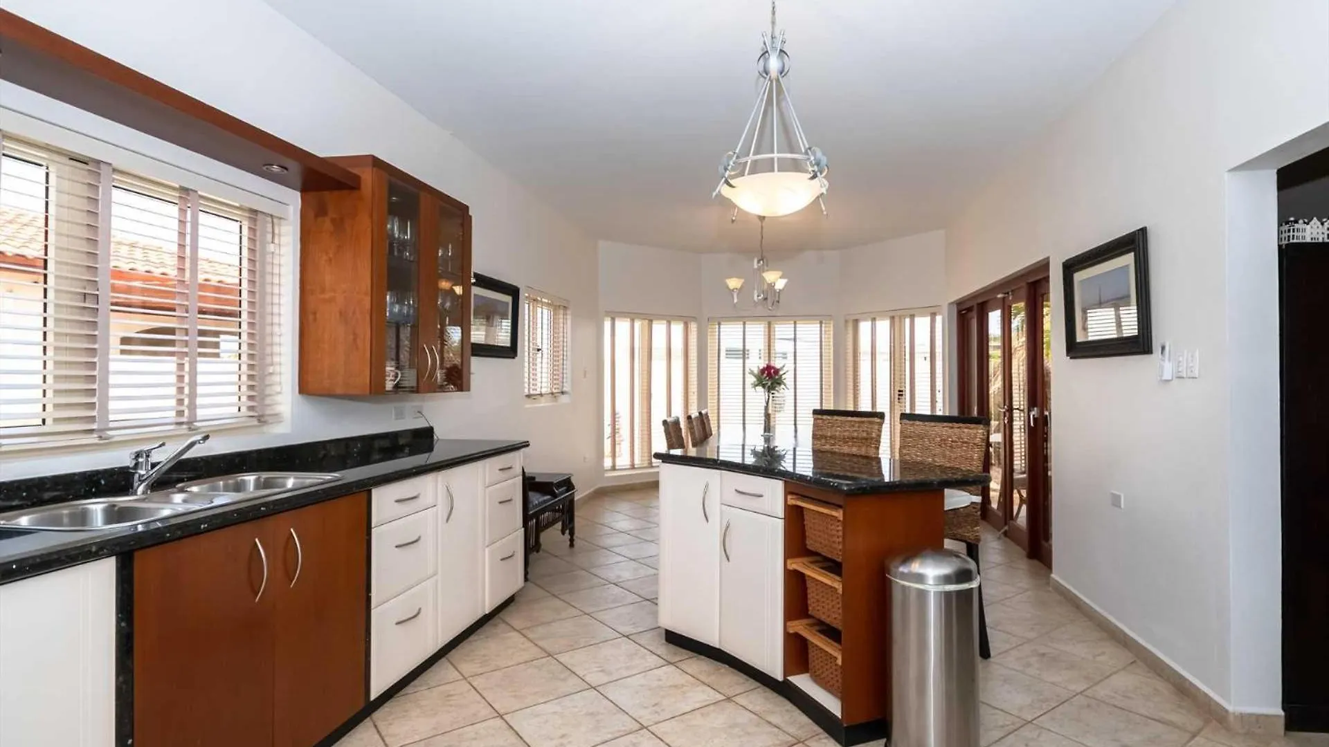 Oj88 - Private Villa With Pool - 5 Min From Palm Beach - 4Br House Aruba